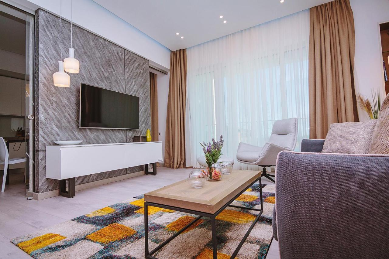 No 6 Apartments Constanta Bagian luar foto