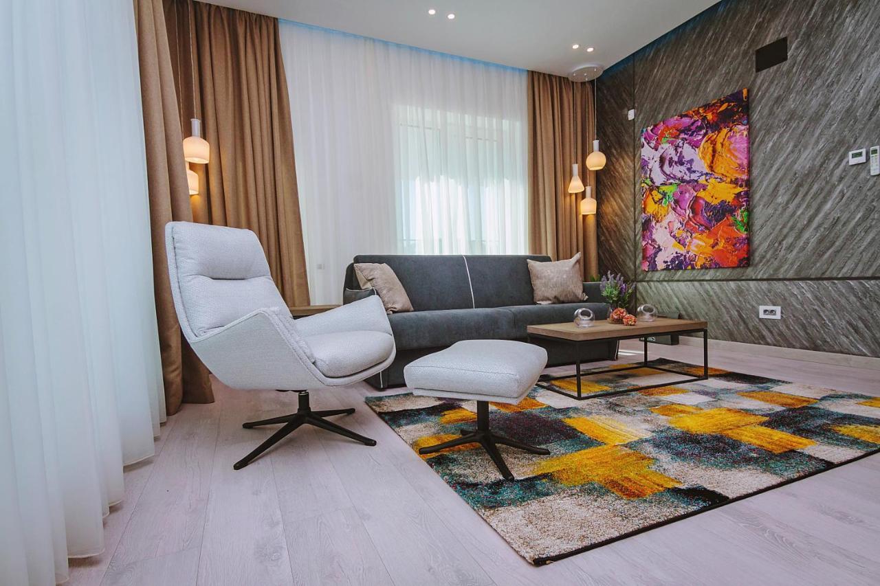 No 6 Apartments Constanta Bagian luar foto