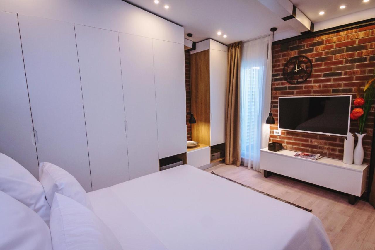 No 6 Apartments Constanta Bagian luar foto