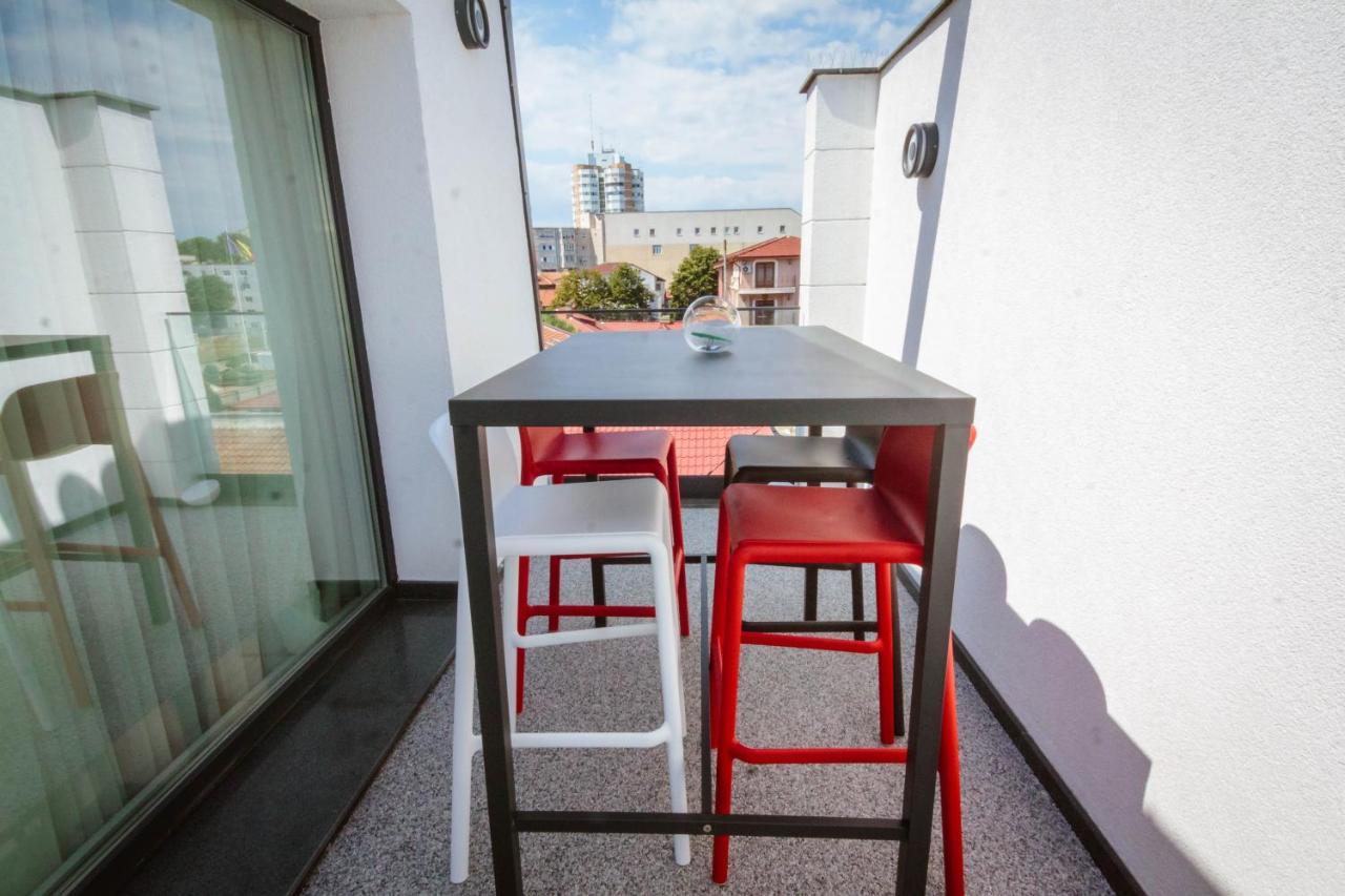 No 6 Apartments Constanta Bagian luar foto